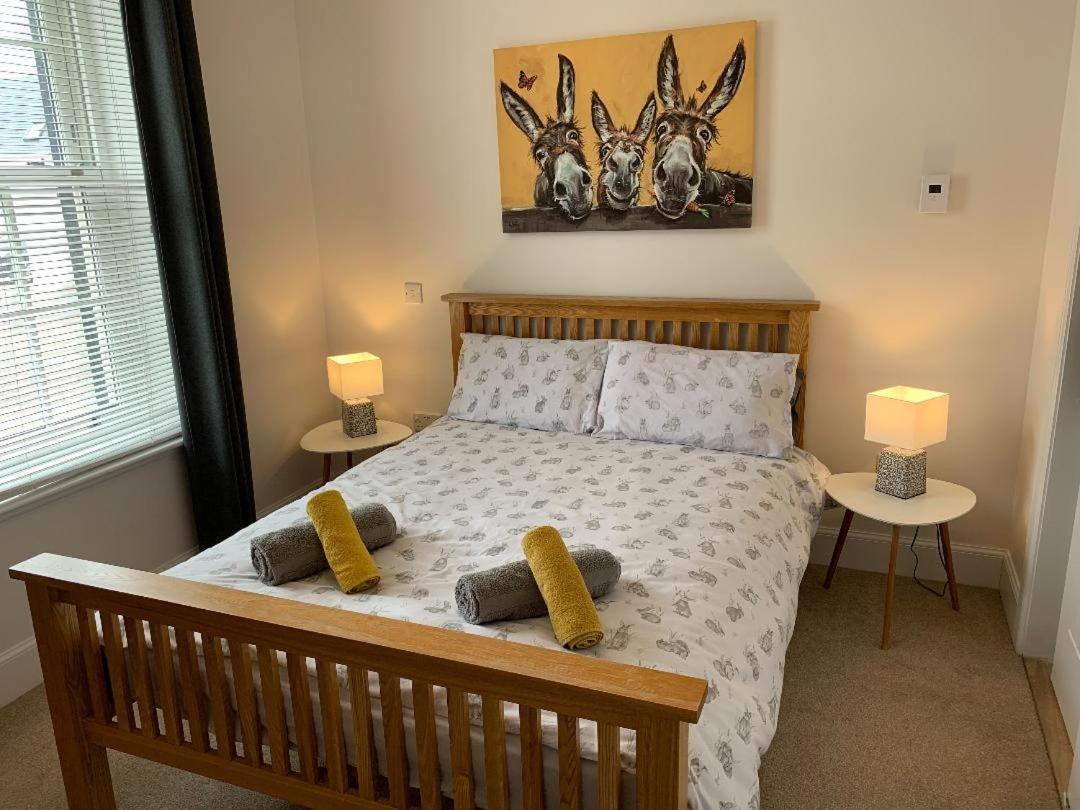 No 7 Quiet, Two Bedroom Ground Floor Flat In Tornagrain Great For Early Airport Departures Or Late Flights Dalcross Extérieur photo